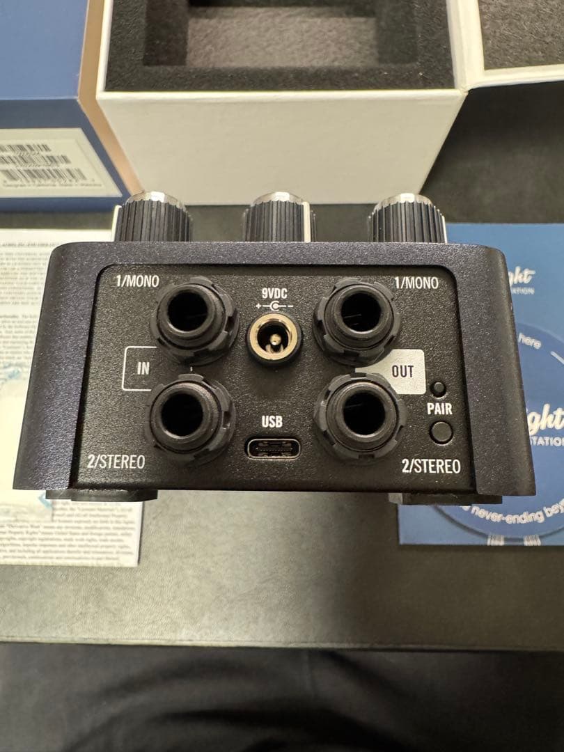 ギター UAFX Starlight Echo Station