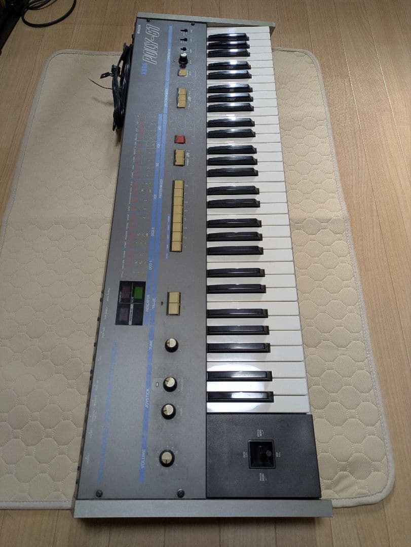 KORG POLY-61 シンセサイザー