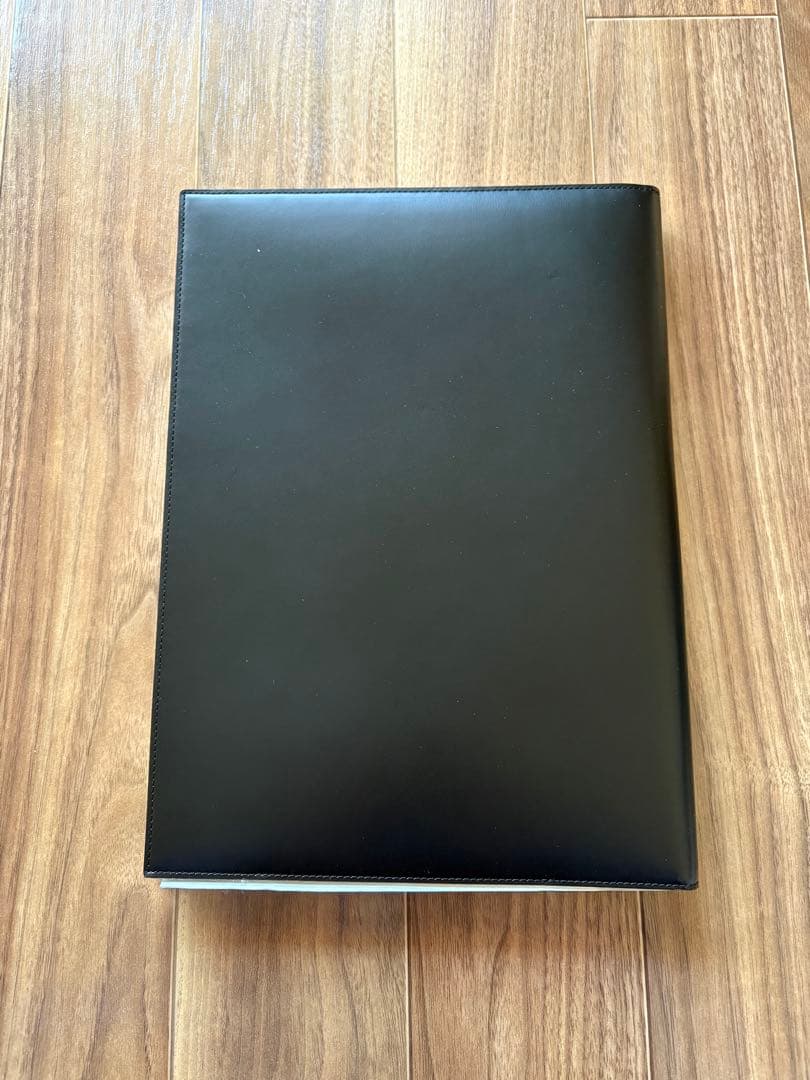 Cartier レザーカバー付きメモ台紙　黒