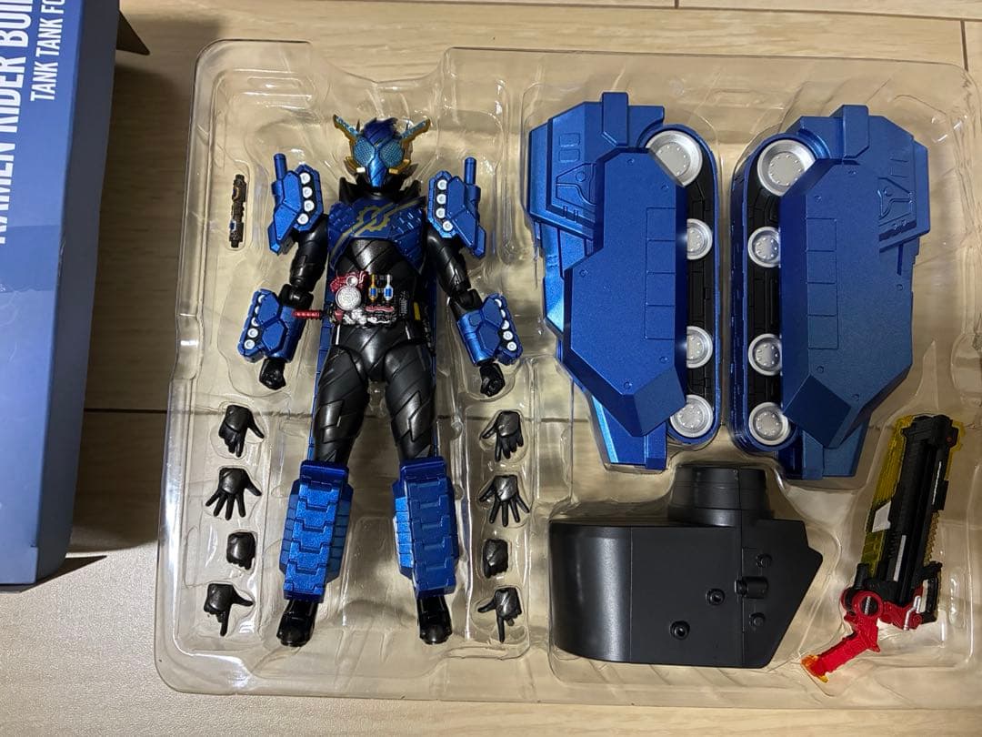 フィギュアーツ　仮面ライダービルド　ラビットラビット　タンクタンク　2体セット