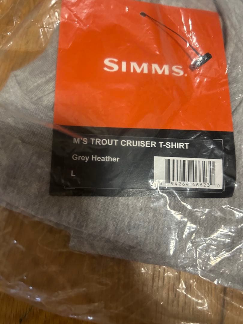シムス Tシャツ トラウト　柄　クルーザー　simms パタゴニア　サーモン