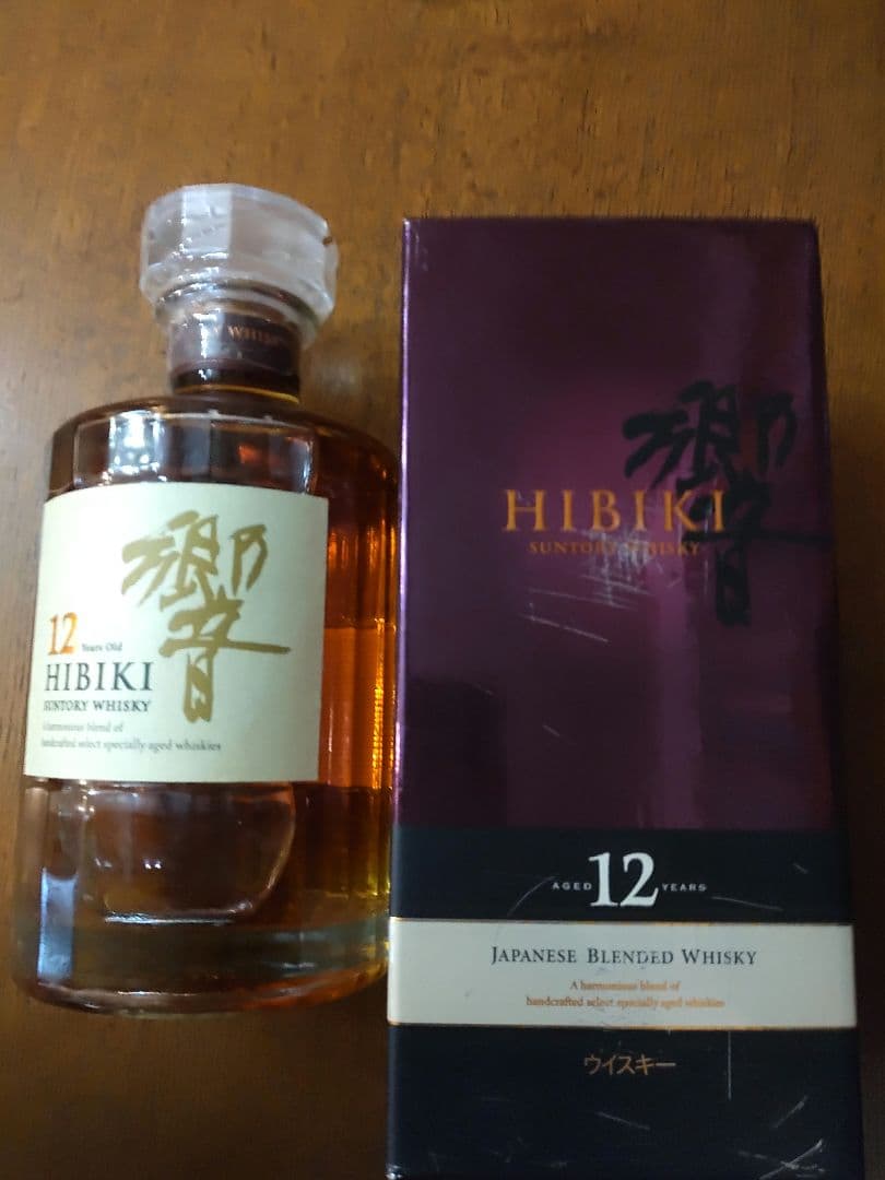 サントリー 響12年 500ml 箱付き 未開封