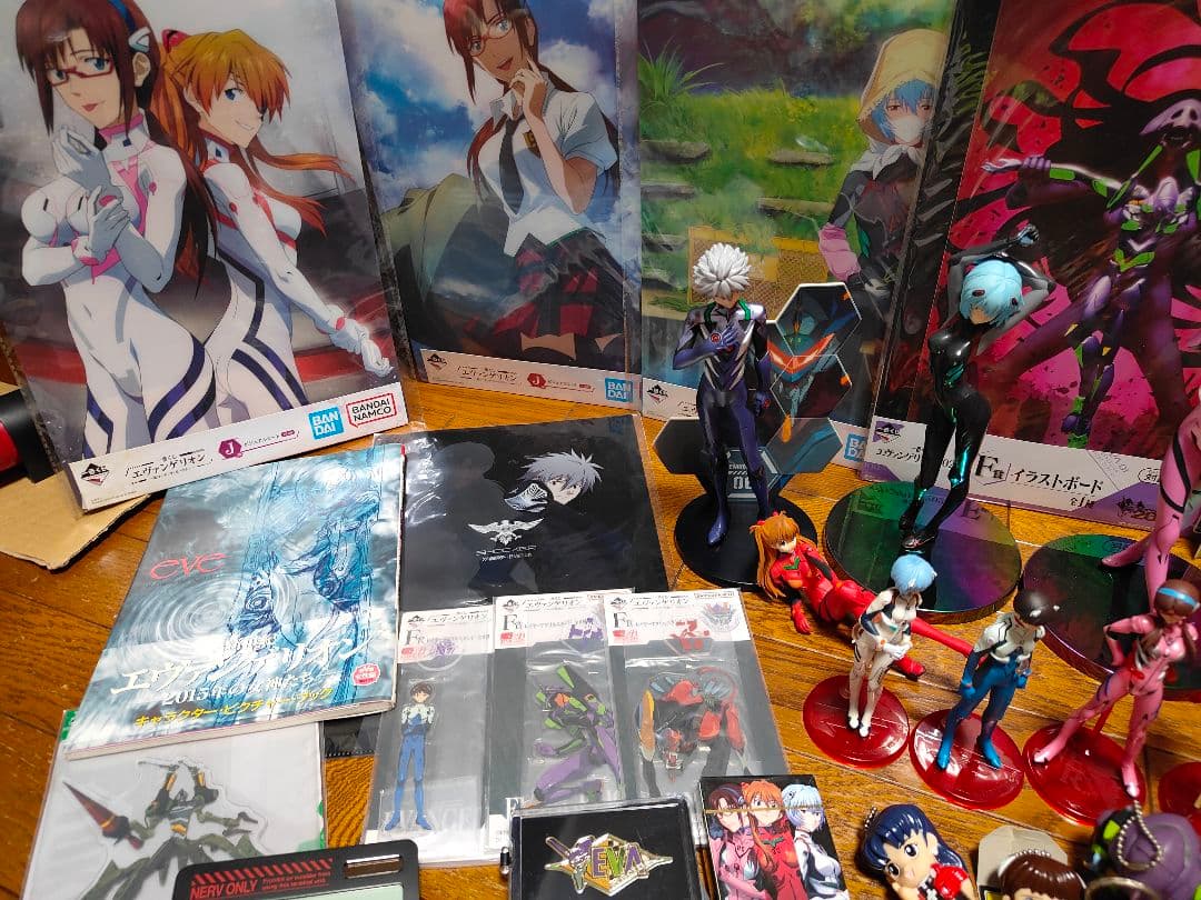 エヴァンゲリオン エヴァ NERV フィギュア カード シンジ レイ アスカ