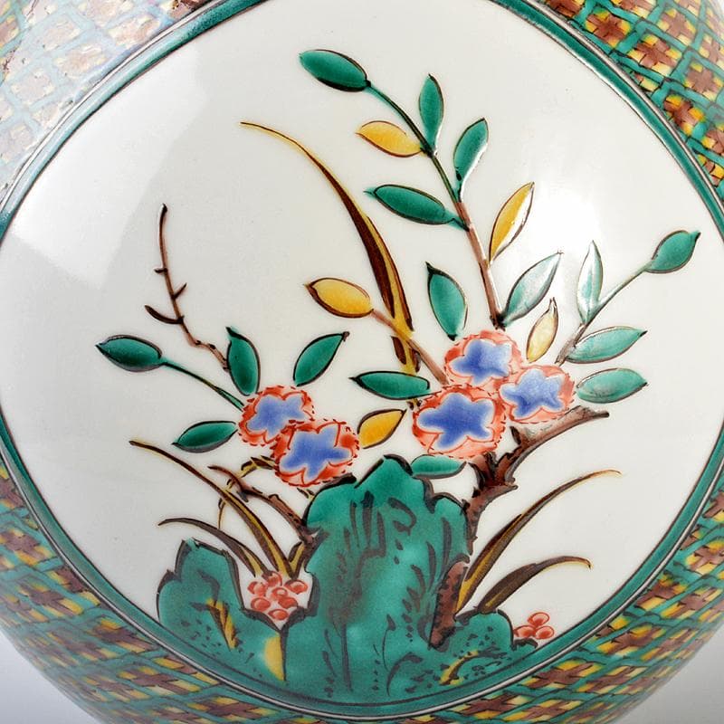 九谷焼　三代三ツ井為吉作　色絵草花文　飾壷　共布共箱　V　R6833B