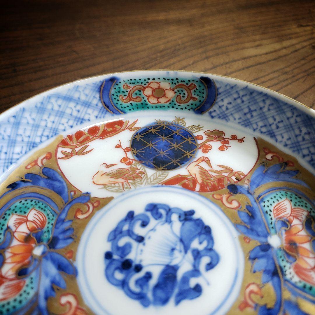 小皿　色絵付　染付　古伊万里　金彩　花唐草　鶴　四方襷文　明治　ロ号　欠け　窯傷