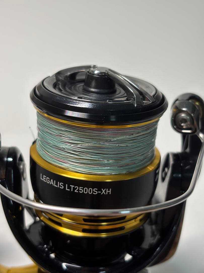 ダイワ　23 レガリス　lt2500s-xh 釣り　リール　スピニング