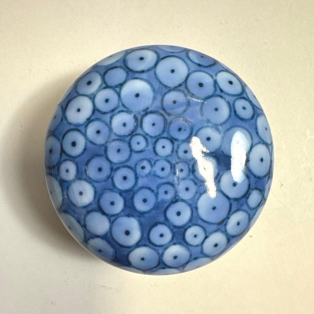 た*る様 茶道具 十三代 酒井田柿右衛門 古代染付 水玉文様 香合