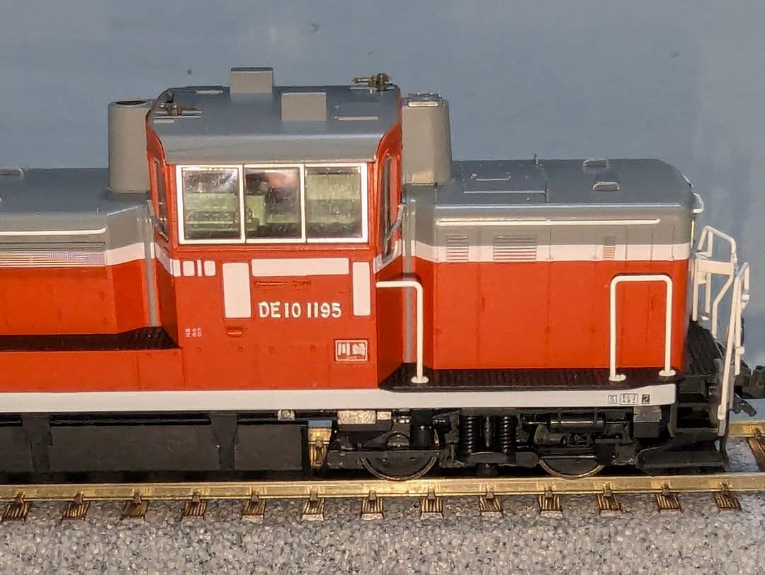 KATO　DE10　HO　【1-703】　パーツ、インレタ取付済み残りあり。②