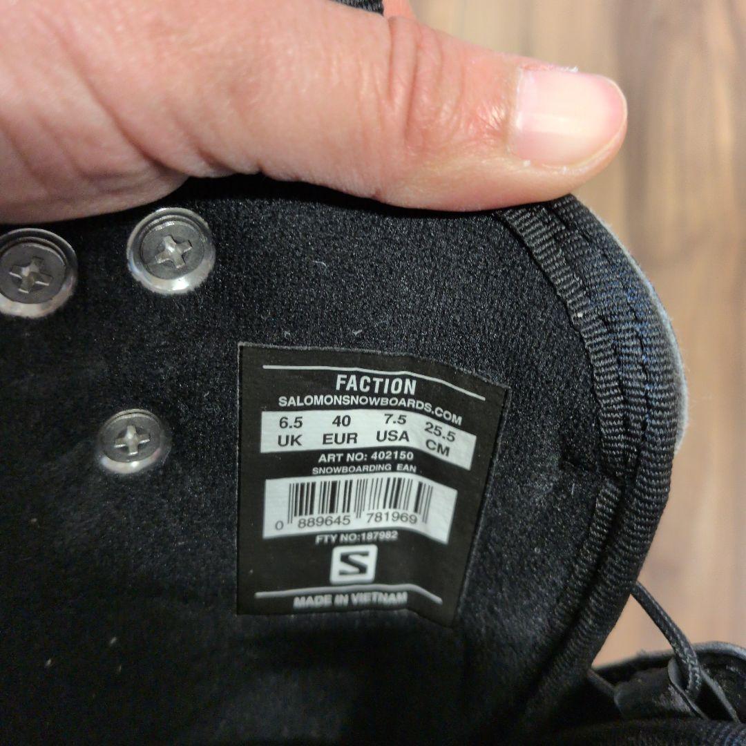Salomon スノーボードブーツ ブラック　25.5センチ