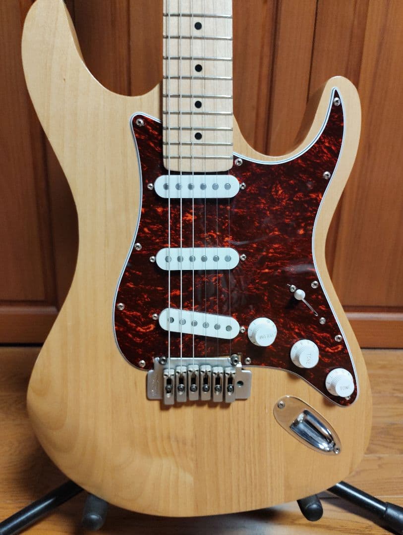 ストラトキャスター コンポーネントギター　ナチュラル