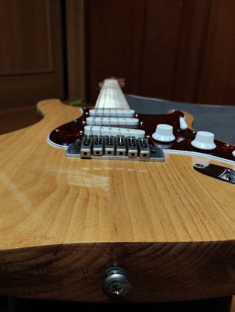 ストラトキャスター コンポーネントギター　ナチュラル