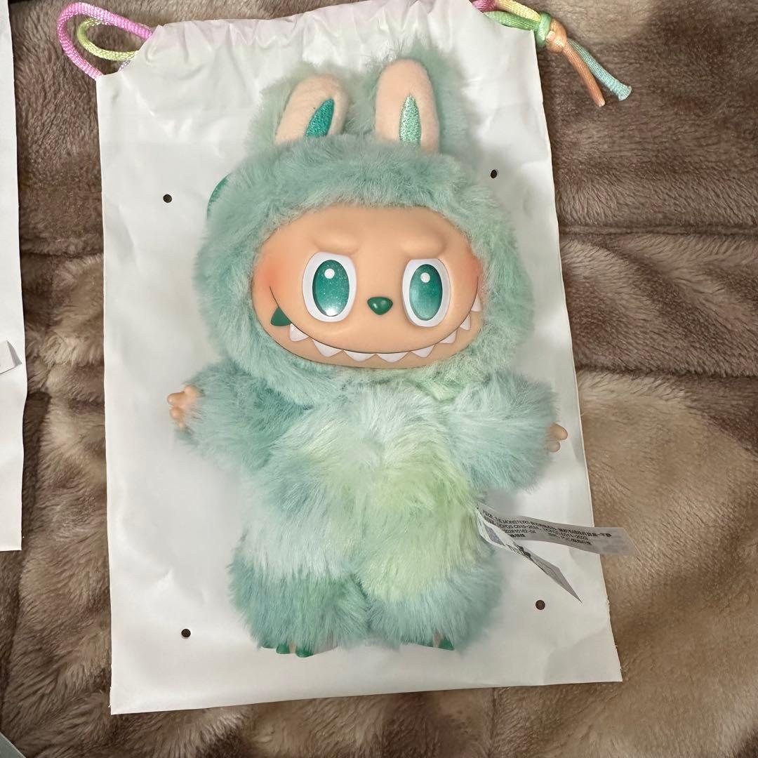 正規品 POPMARTラブブBig Into Energy