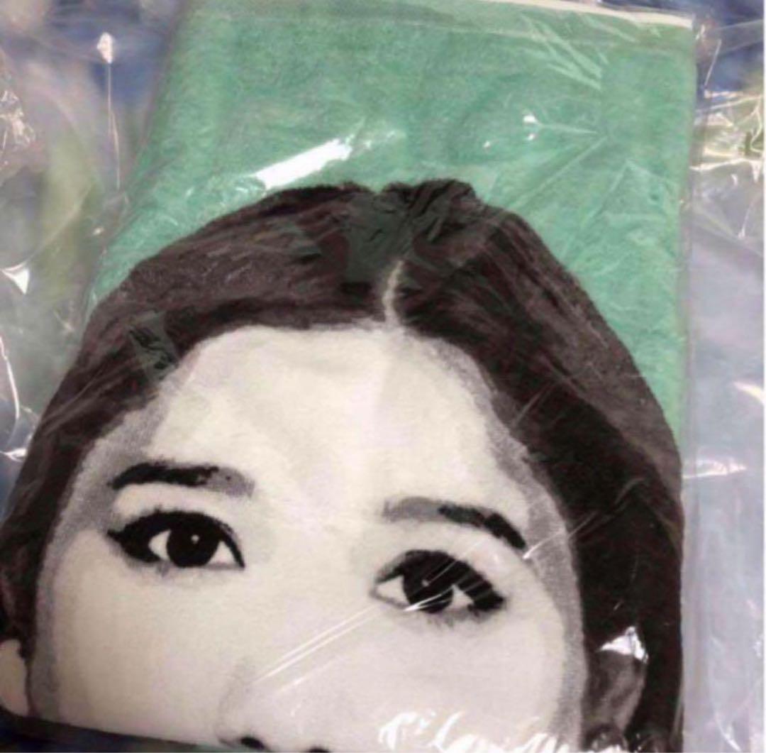 非売品 西野カナLove Collection 2 〜mint〜 BIGタオル