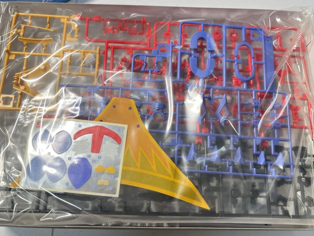 [未組立] ダンボール戦機 LBX聖騎士エンペラー