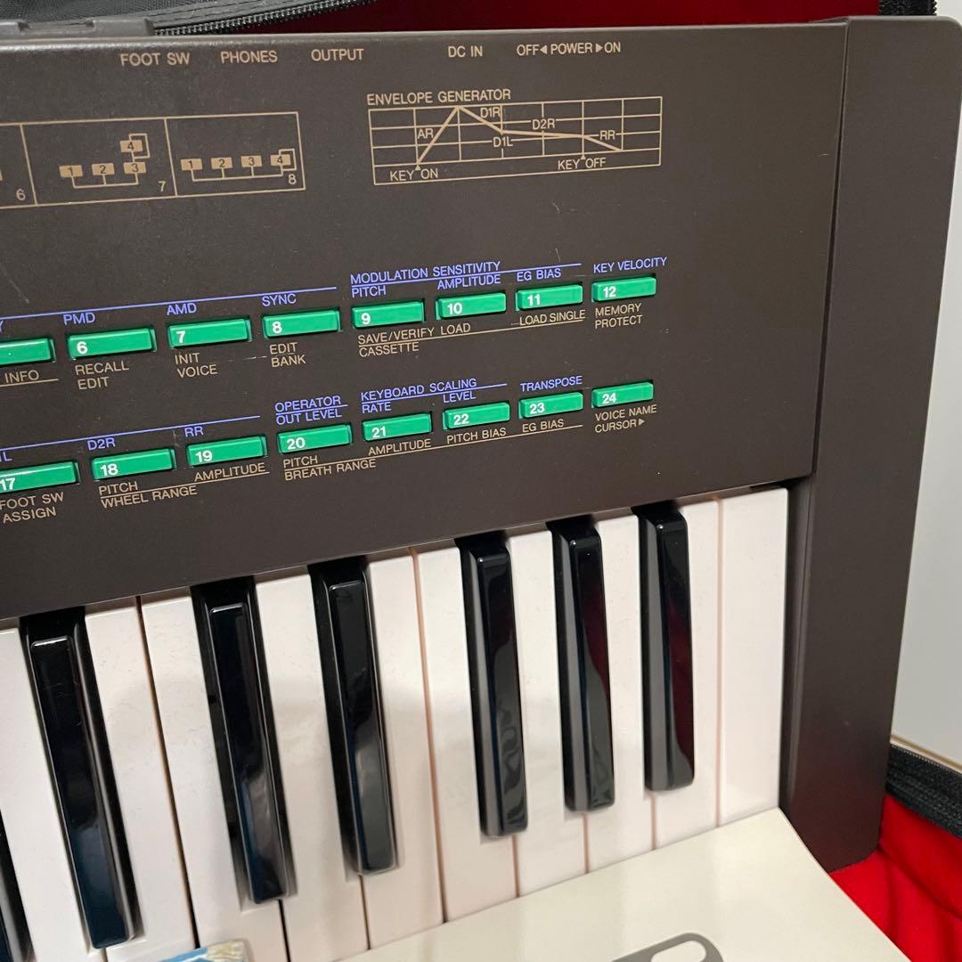 YAMAHA DX27 シンセサイザー