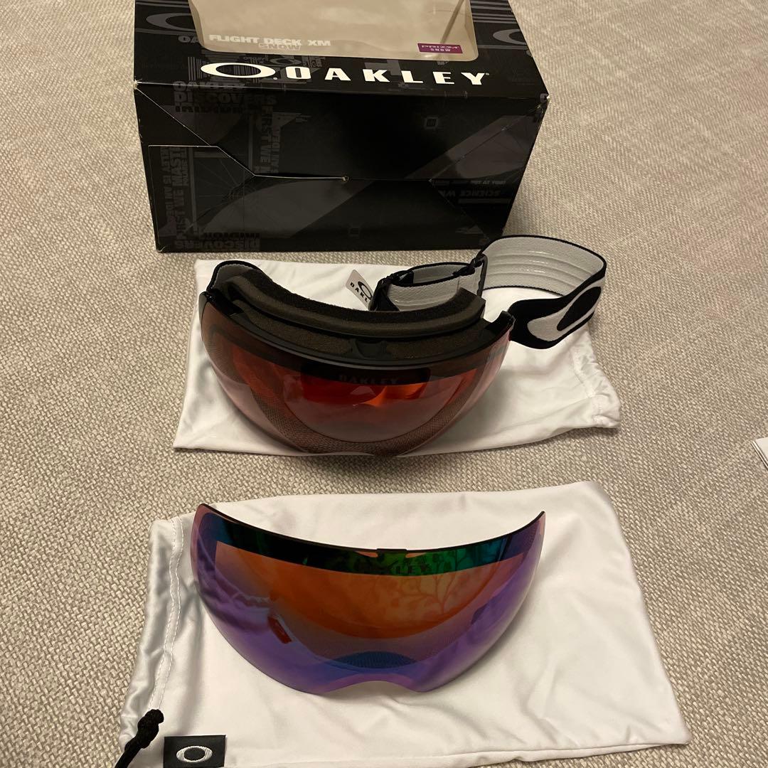 OAKLEY フライトデッキXMとレンズ