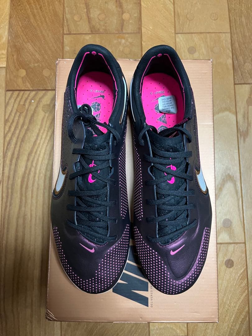 新品　超激レア　限定カラー　ナイキ　ティエンポ　レジェンド9 エリート FG