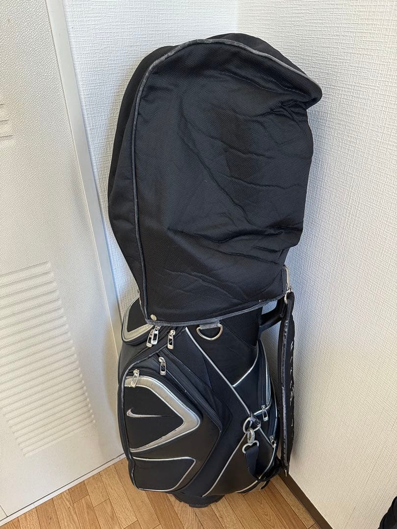 Nike キャディバッグ 黒/シルバー