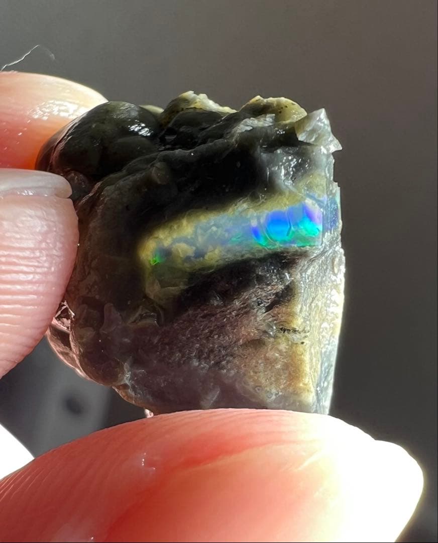 国産鉱物　福島県宝坂産　ノーブルオパール