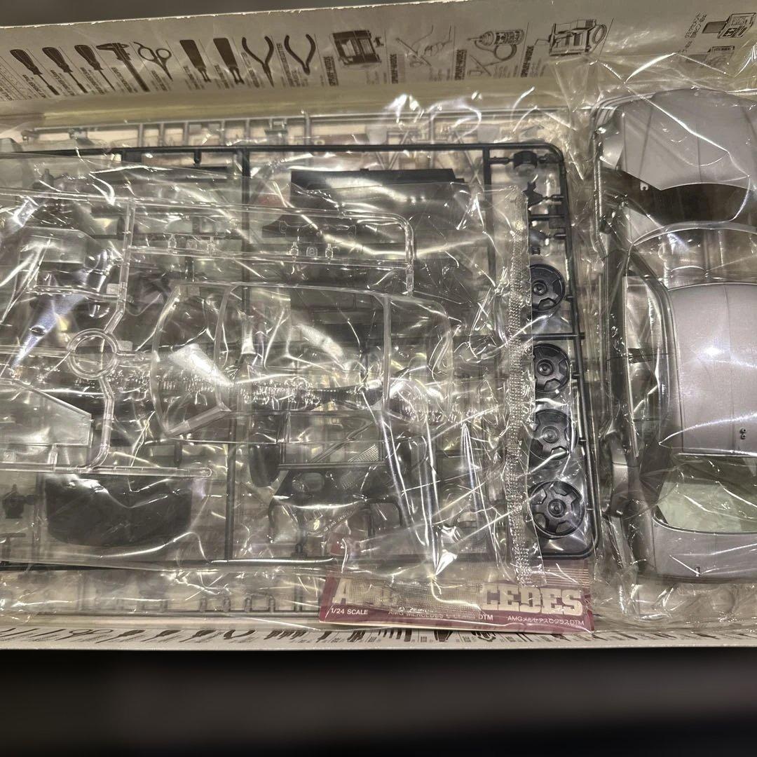 タミヤ AMG メルセデス Cクラス DTM D2