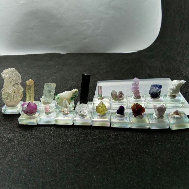 鉱物標本まとめ売り　ルビー　エメラルド　サファイア　スギライト　アクアマリン