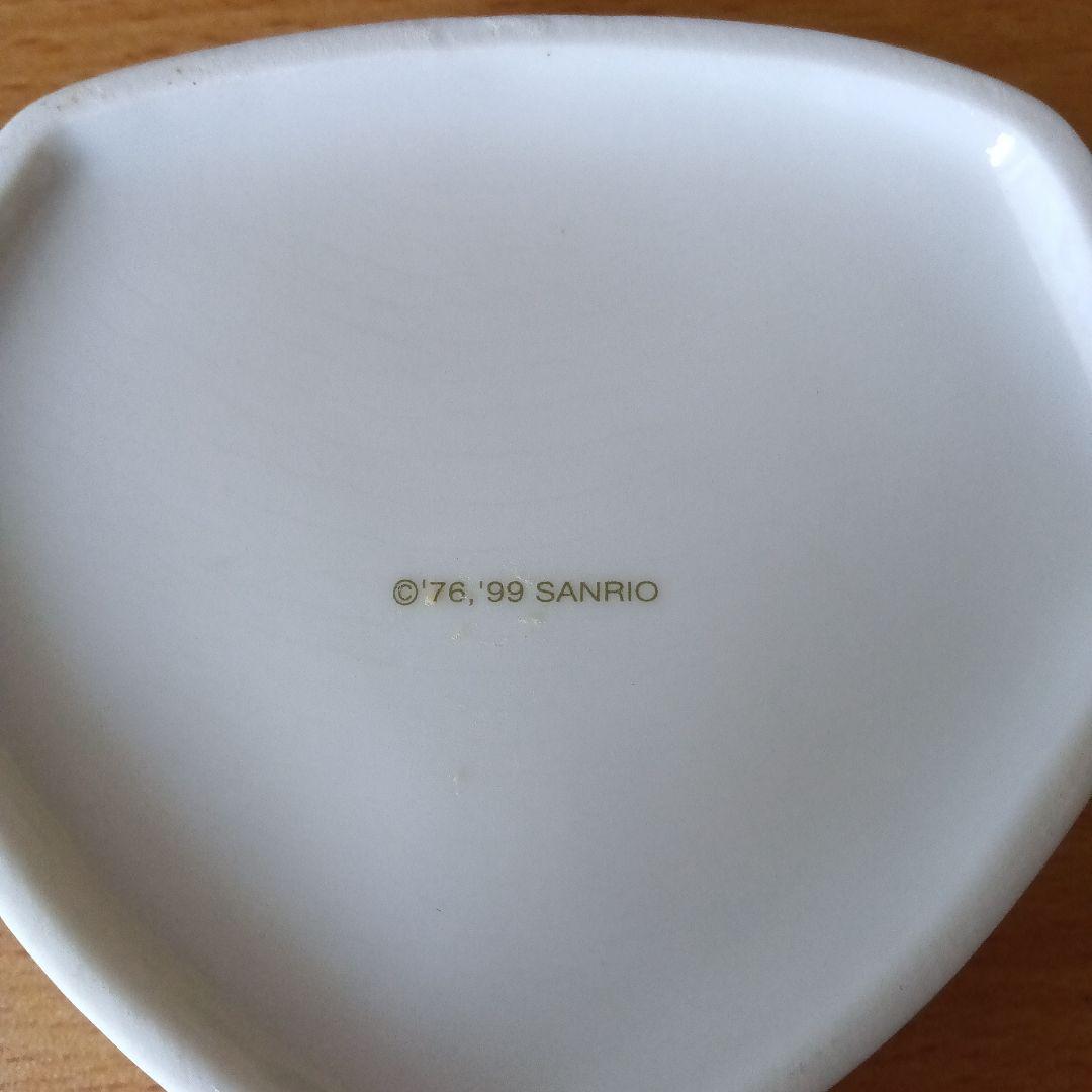 1999年製 サンリオ ハローキティ ジュエリーボックス 陶器製小物入れ