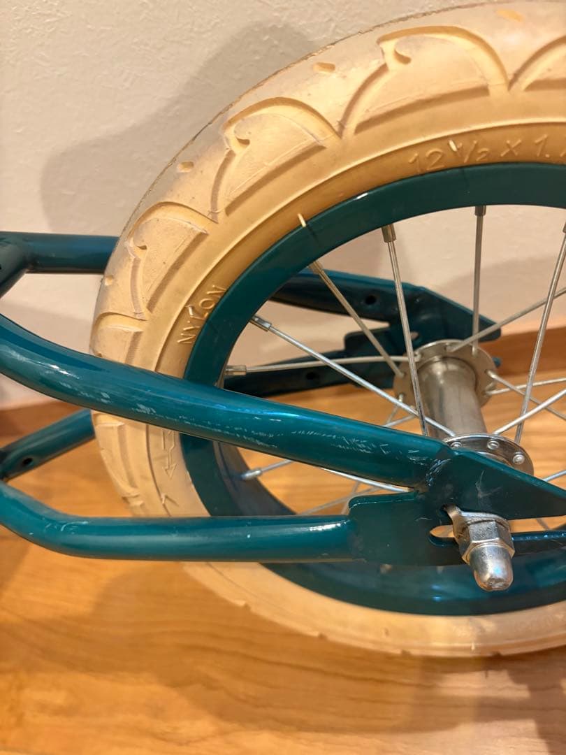 BANWOOD バランスバイク 緑　12インチ