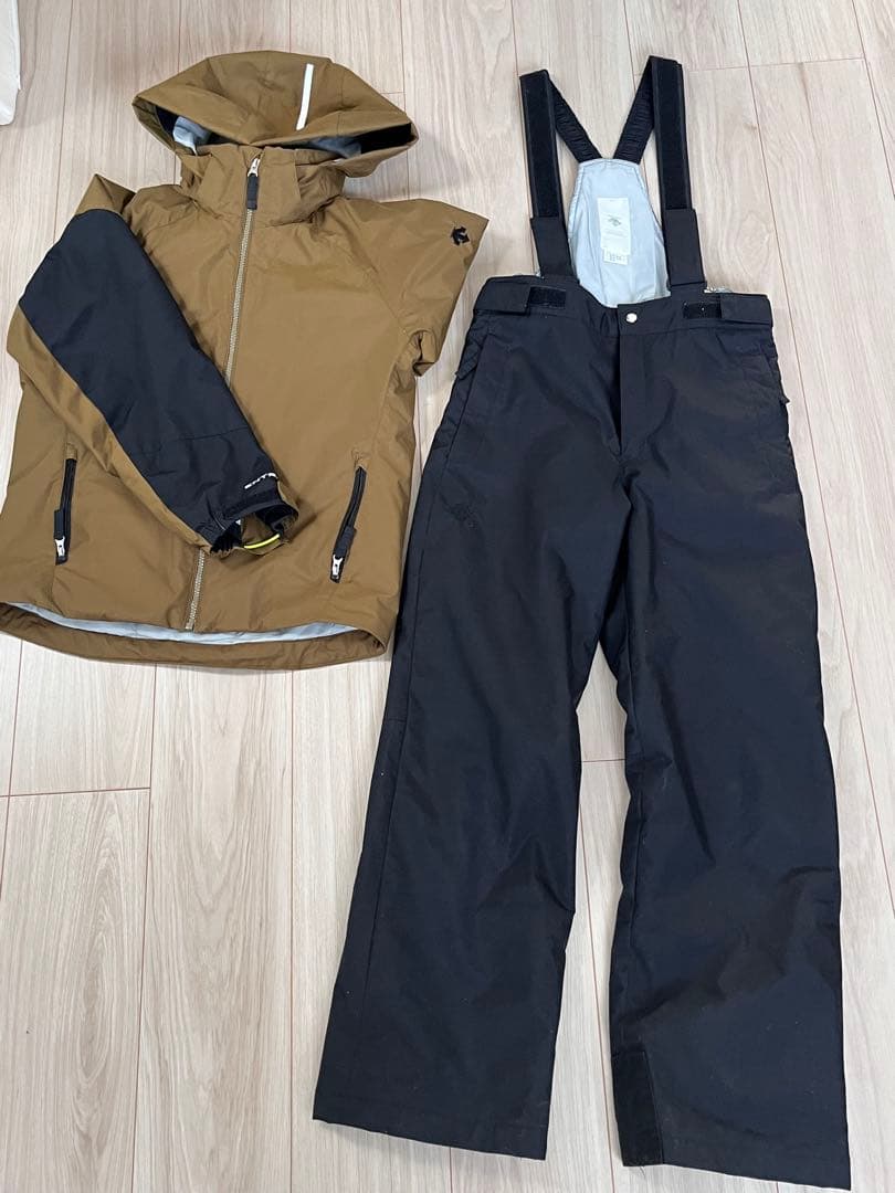 デサント　子ども用スキーウェア 150サイズ ブラウン/ブラック