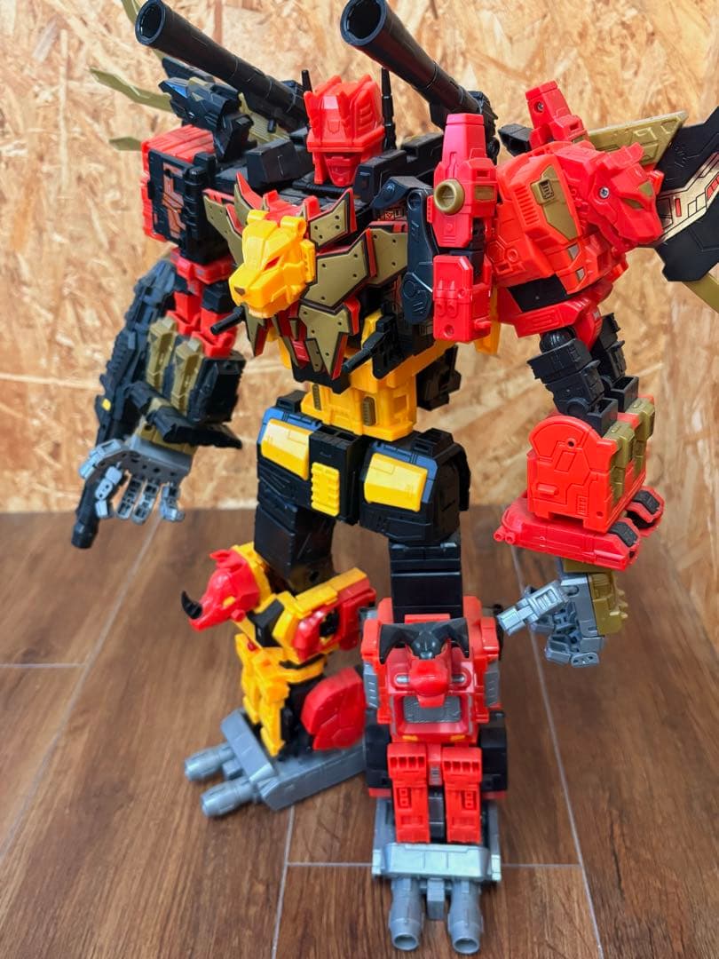 プレダキング　非正規品　トランスフォーマー