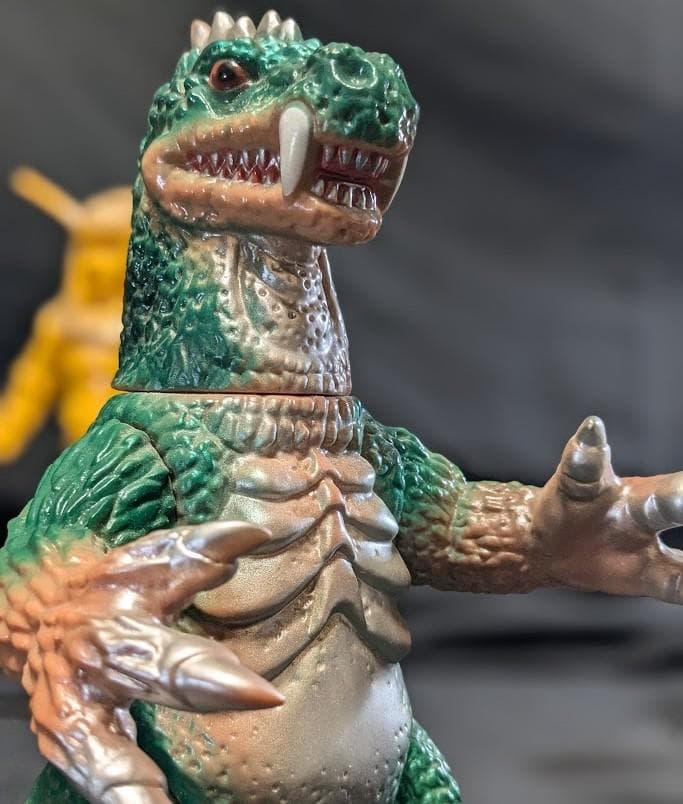 マグマ大使＆灼熱怪獣アロン・大恐竜（ブルマァク復刻）ソフビフィギュア２体セット