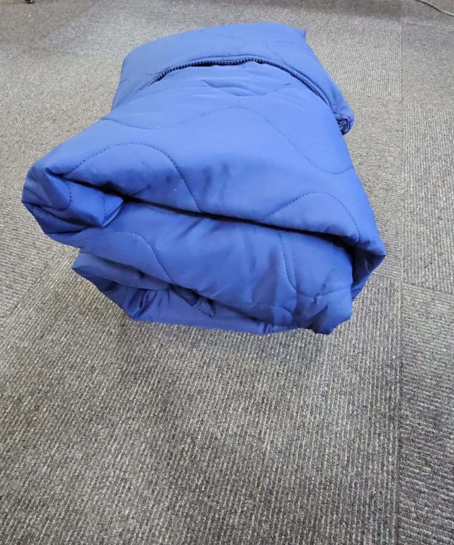 【むちゃ可愛い】着る寝袋、モモンガ風、紺、アウトドア、テレワーク、着るこたつ中綿