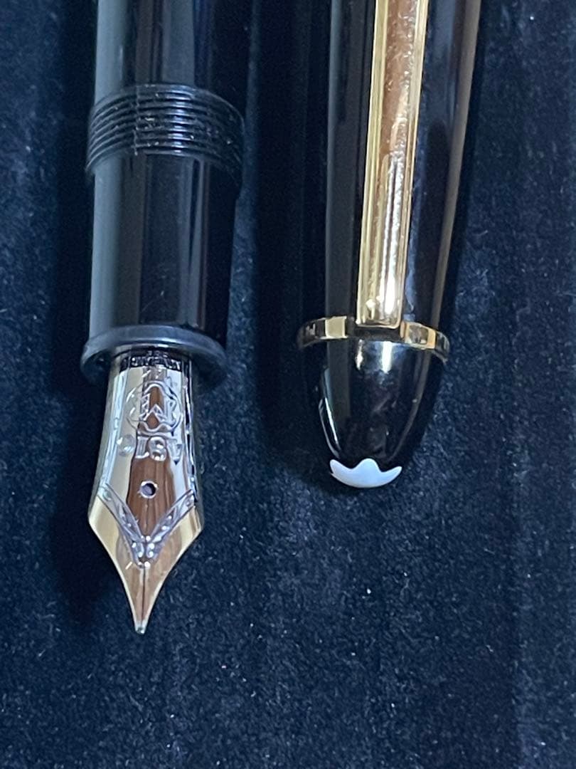 MONTBLANC 万年筆 ケース付　インク２本付きセット