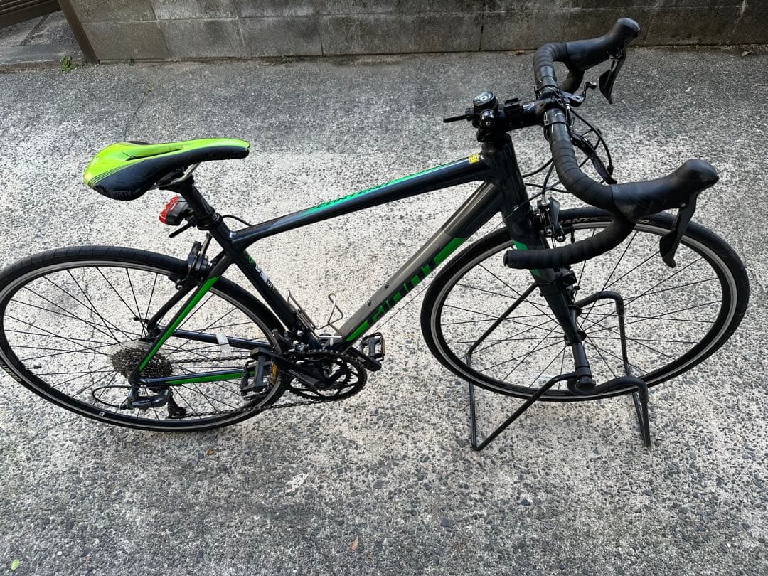 GIANT ロードバイク ブラック/グリーン
