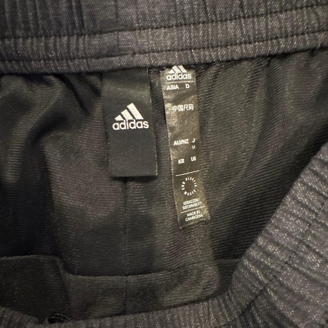 adidasアディダスジャージ上下セットデニム風