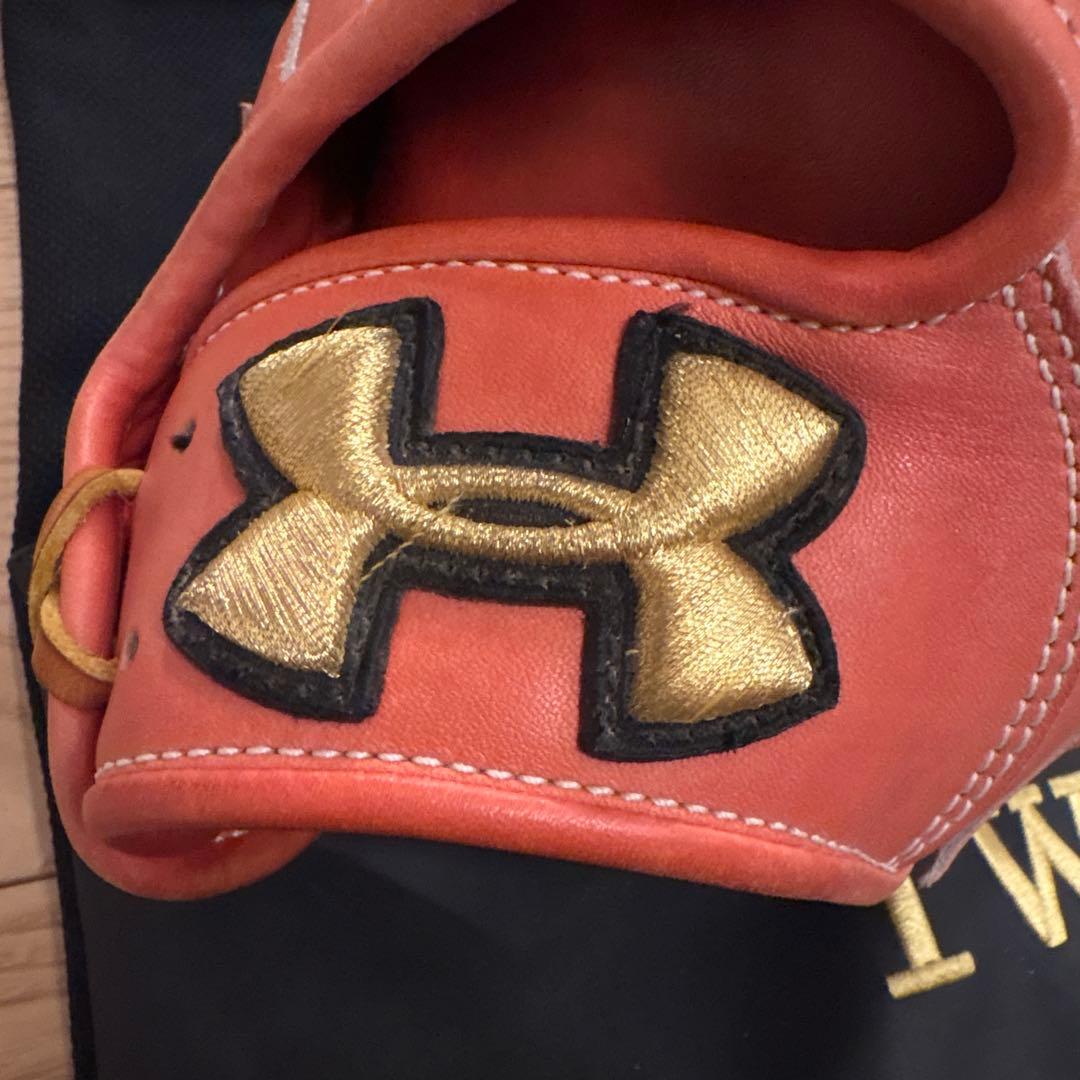 アンダーアーマー　硬式クローブ　外野手用