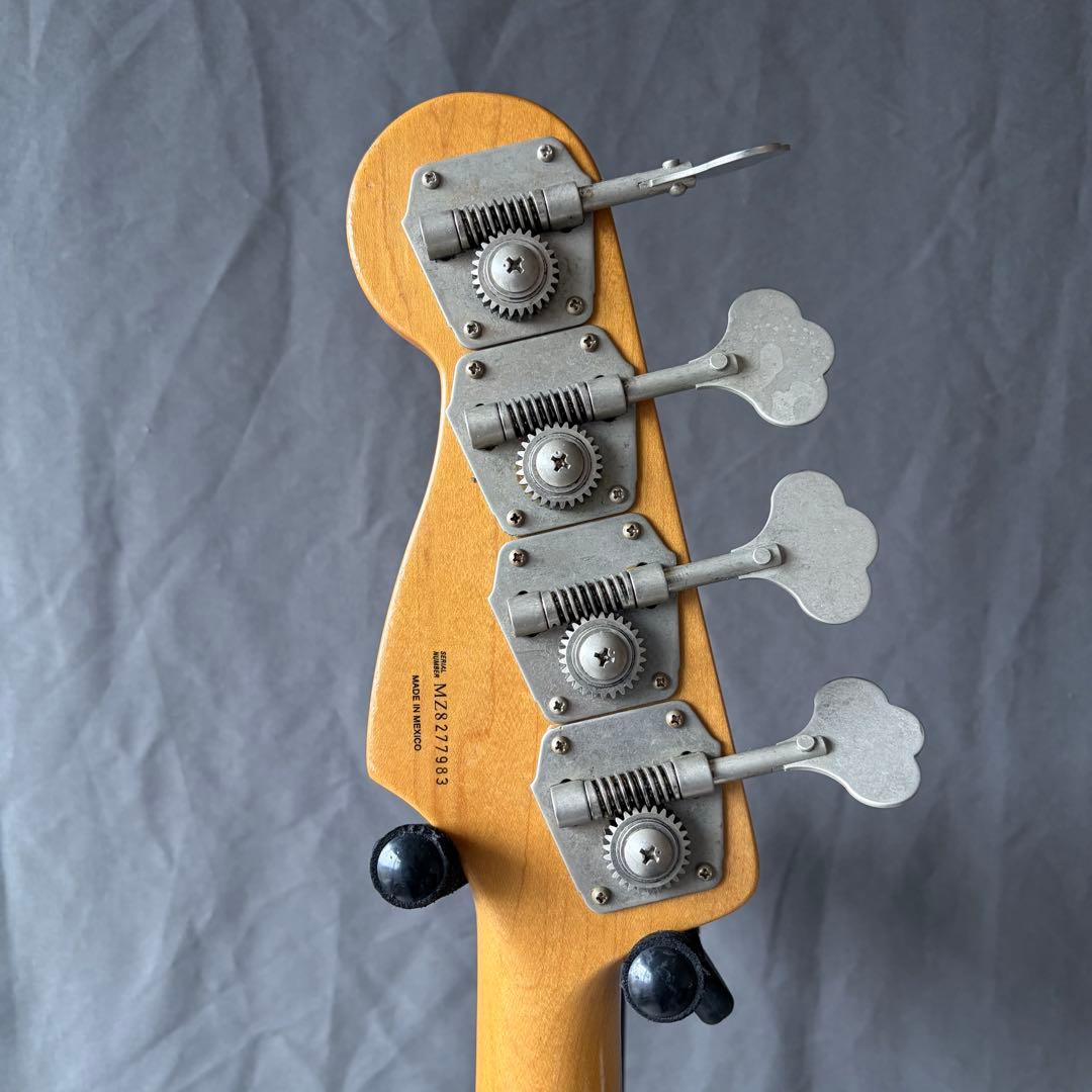 09年製 Fender roadworn 60s jazz bass