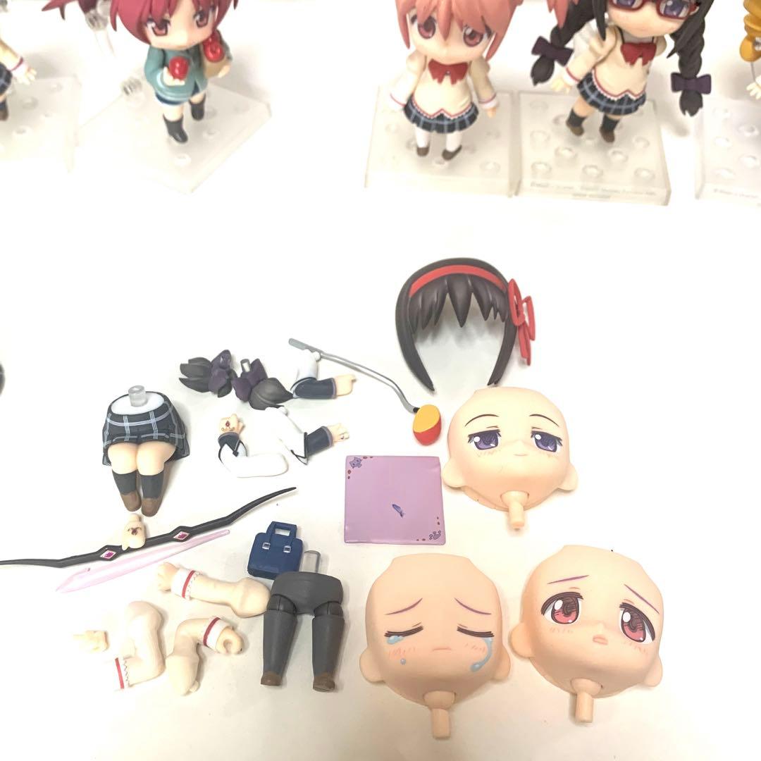 ねんどろいど　フィギュア　魔法少女　まどか⭐︎マギカ　　制服　4点　セット