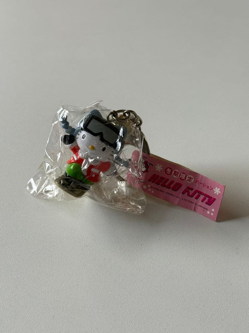 当時物　サンリオ　ハローキティ　冬期限定　スノーボード　キーホルダー 2001年