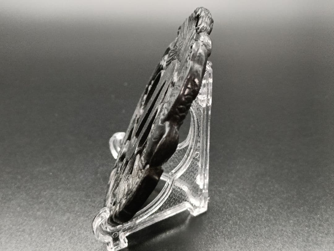 日本刀装具　刀鍔　鯉魚の図　細工　鍔　刀の鍔　刀鐔　鋼製　刀剣美術