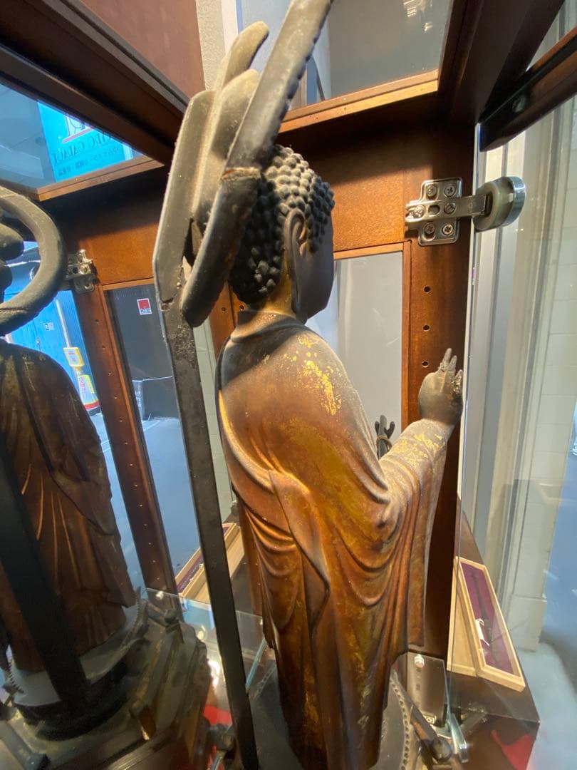 【感謝】阿弥陀如来像　木彫玉眼　江戸中期