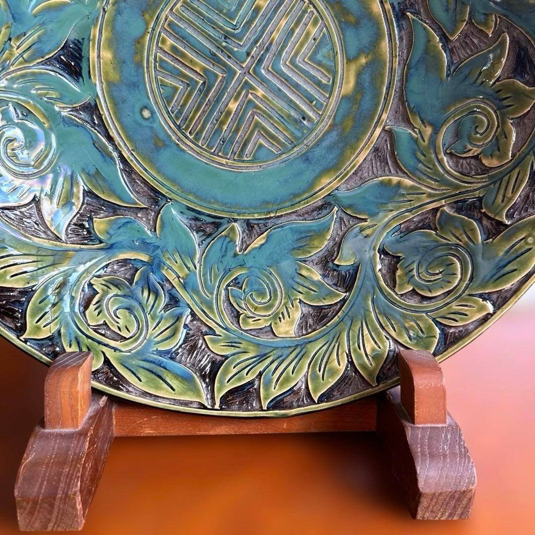 壺屋焼.小橋川永弘.緑釉.唐草.掻き落とし.大皿.希少品.未使用品