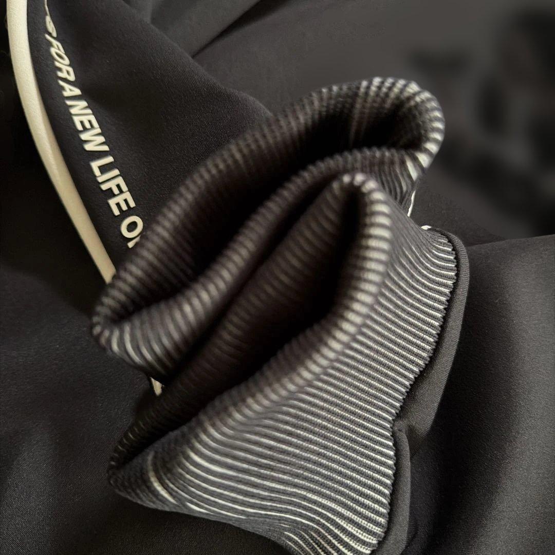 【新品タグ付】8ヤーズ ♪FilledCB モックネックトレーナー M