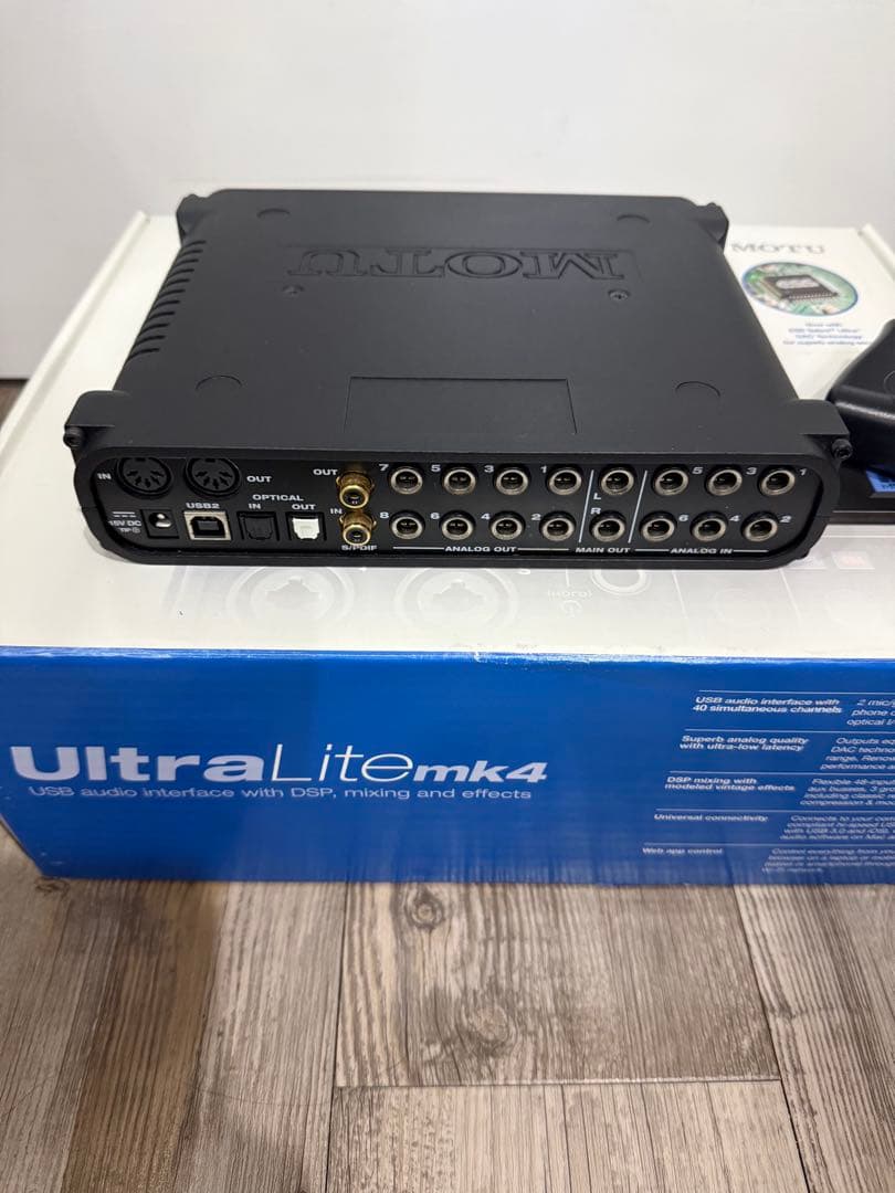 MOTU UltraLite mk4 オーディオインターフェイス