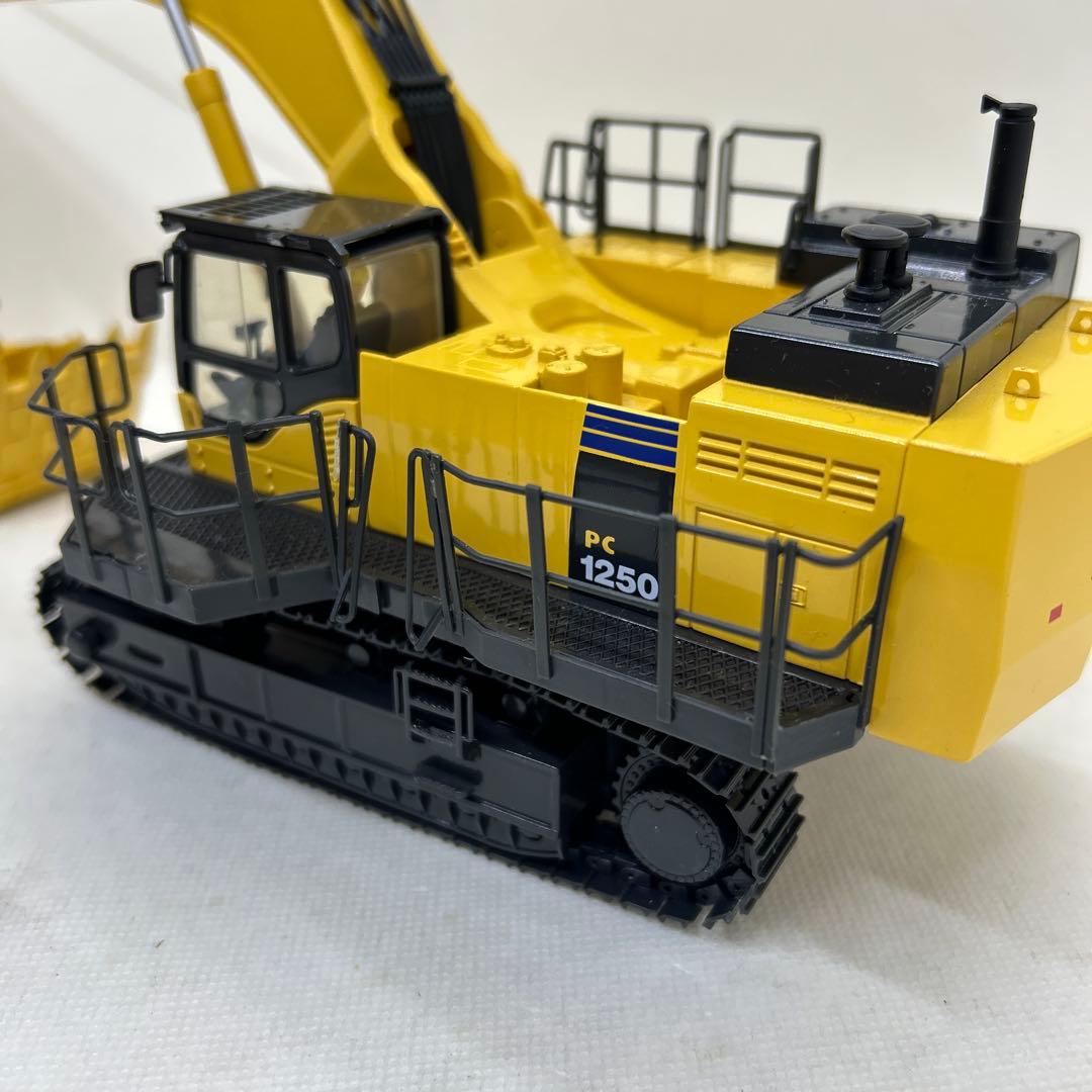 京商　ラジコン　コマツ　油圧ショベル　PC1250-8 パワーショベルカー