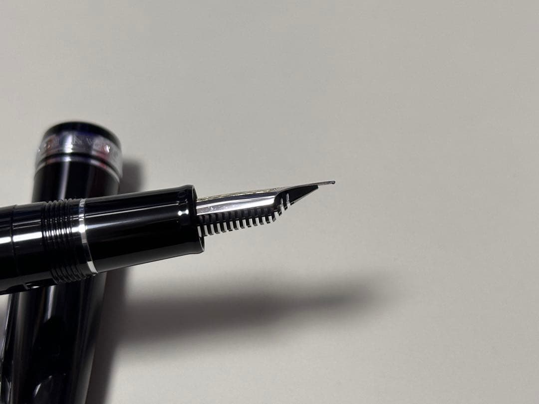 セーラー万年筆 プロフェッショナルギアΣ F字幅 銀 ブラック