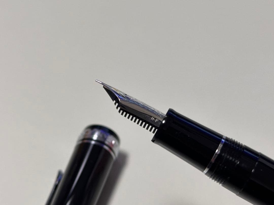 セーラー万年筆 プロフェッショナルギアΣ F字幅 銀 ブラック