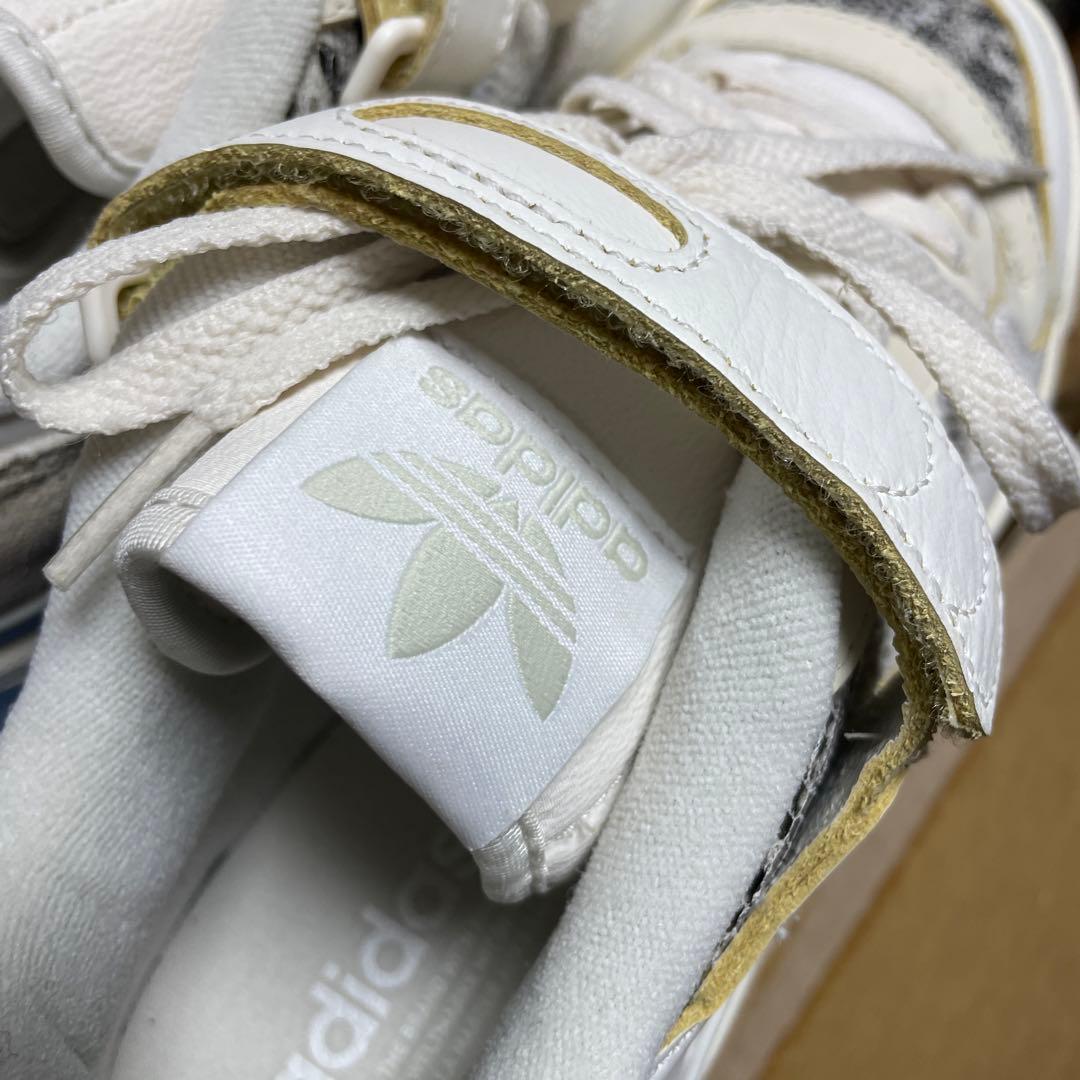 SNS × adidas forum 84 スニーカー