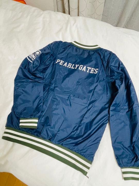 【美品】中綿入りリバーシブルブルゾン