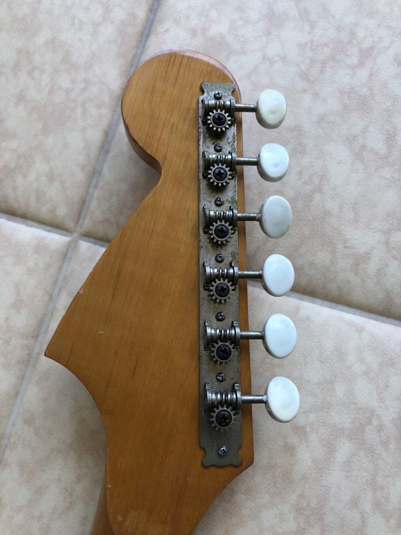 エレキギター　(メーカー不明)(G70)