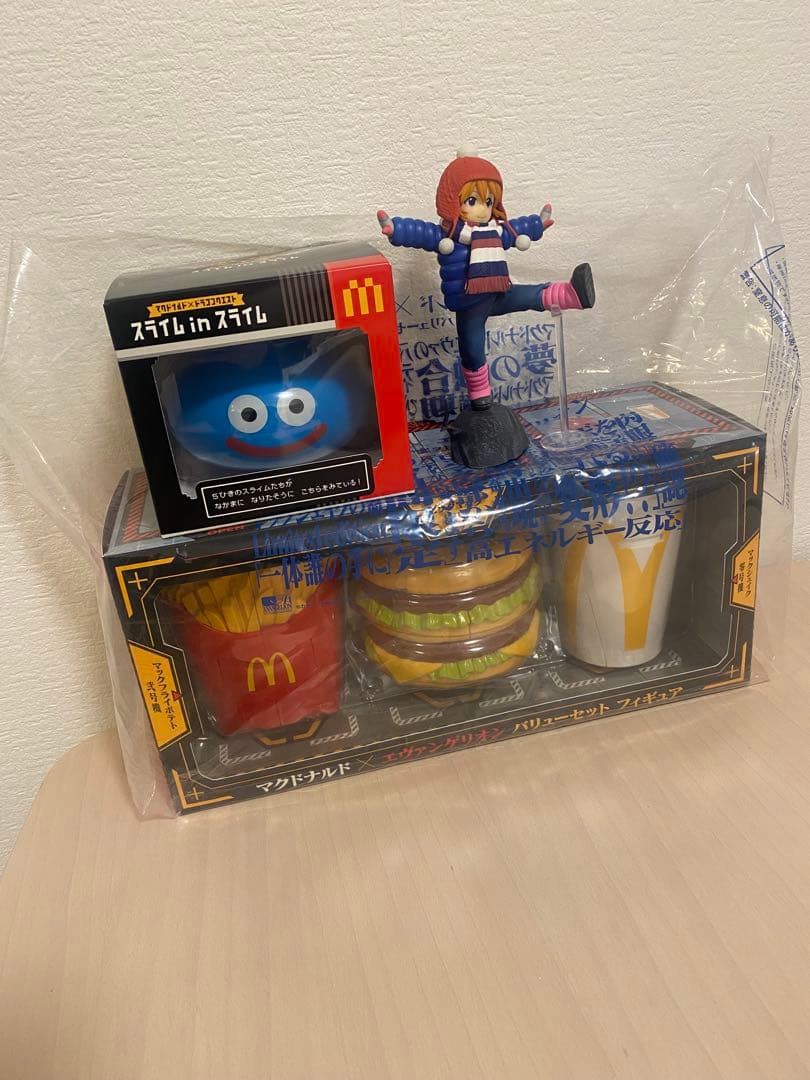 マクドナルド　エヴァンゲリオン　ドラクエ　スライム　アスカ